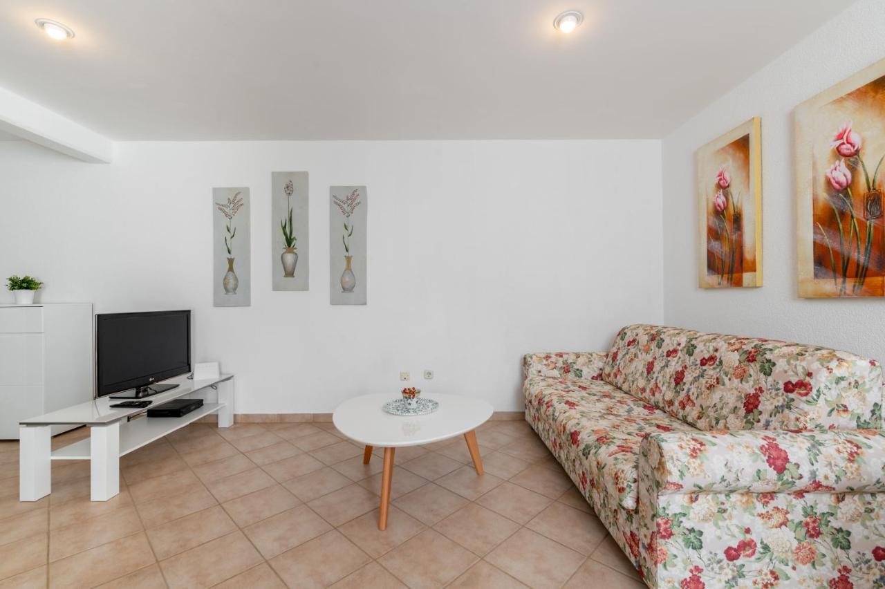 Bella Vista - Apartment
