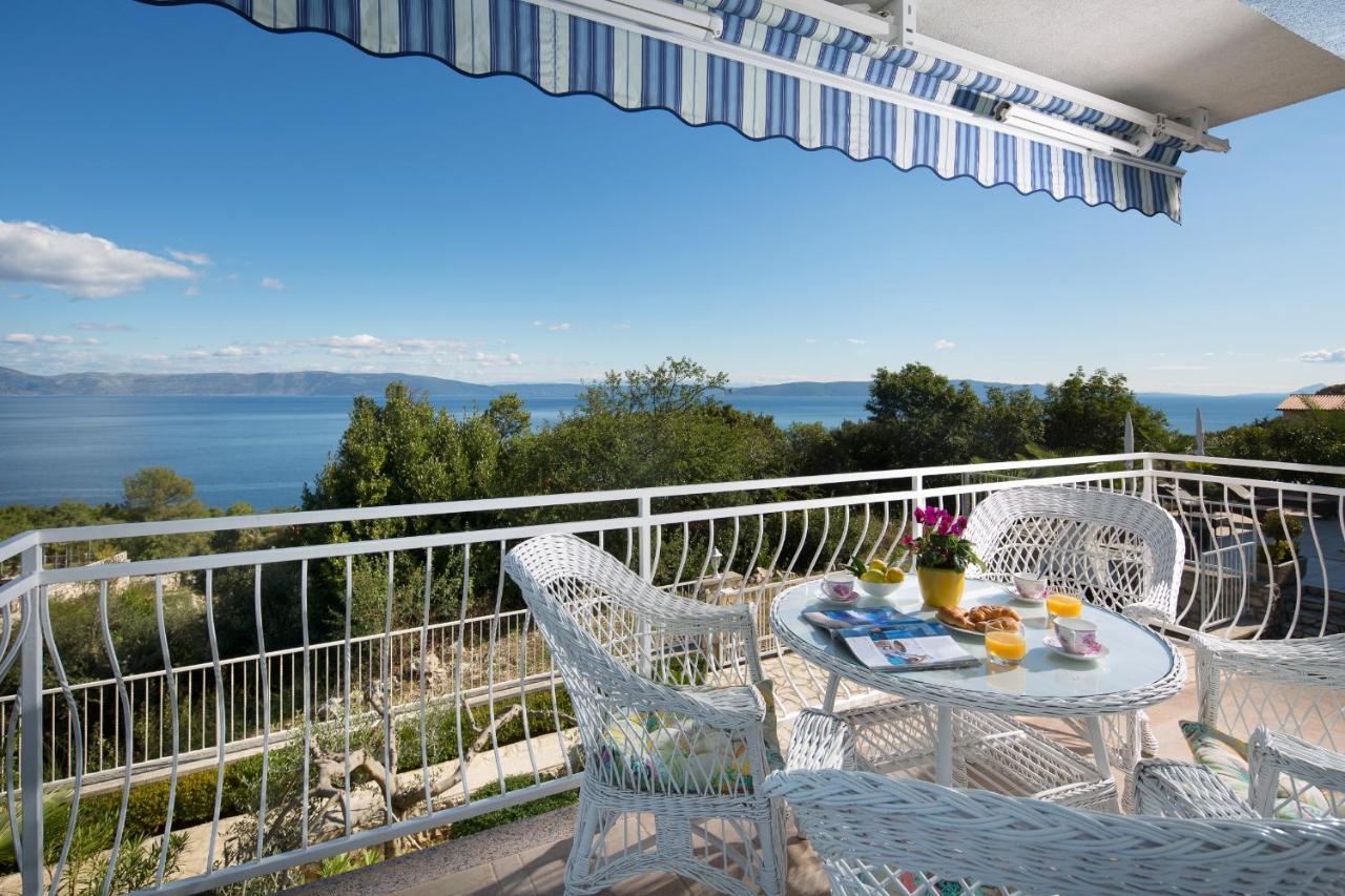 Bella Vista -